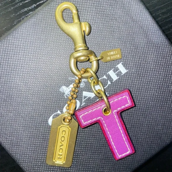 Coach Collector’s Letter "T" Charm - Two-Tone Saddle/Purple w/ two gold hangtags - Picture 4 of 9